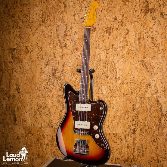 Fender JM66 Jazzmaster Sunburst 2006 Japan электрогитара