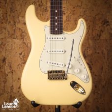 Fender Junior Collection Stratocaster Satin Vintage White 2022 Japan электрогитара