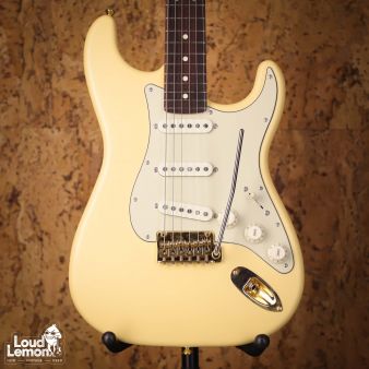 Fender Junior Collection Stratocaster Satin Vintage White 2022 Japan электрогитара