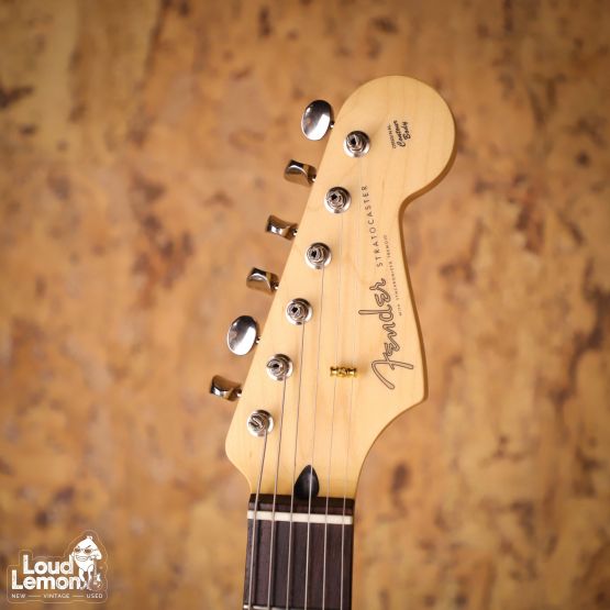Fender Junior Collection Stratocaster Satin Vintage White 2022 Japan электрогитара