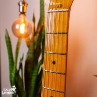 Fender Limited Edition AVRI '57 Stratocaster Candy Apple Red 2011 USA элетрогитара