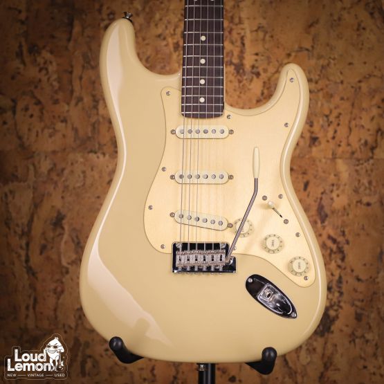 Fender Limited Edition American Professional Stratocaster Solid Rosewood Neck Desert Sand 2020 USA электрогитара