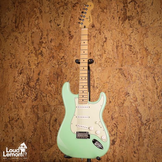 Fender Limited Edition Player Stratocaster Surf Green 2020 Mexico электрогитара