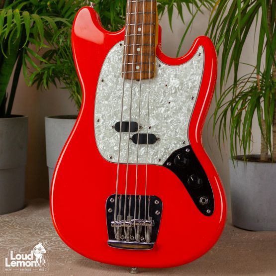 Fender MB98-70SD Mustang Bass Fiesta Red 1999 Japan бас-гитара