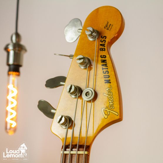 Fender MB98-70SD Mustang Bass Fiesta Red 1999 Japan бас-гитара