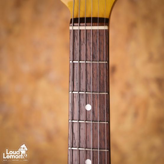 Fender MG65 Mustang Vintage White 2006 Japan электрогитара