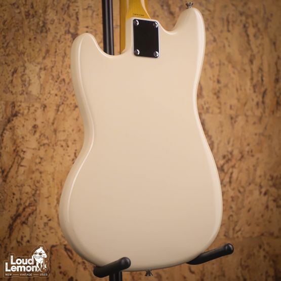Fender MG65-86 Mustang Arctic White 2006 Japan электрогитара