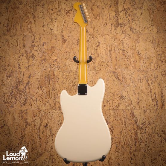 Fender MG65-86 Mustang Arctic White 2006 Japan электрогитара