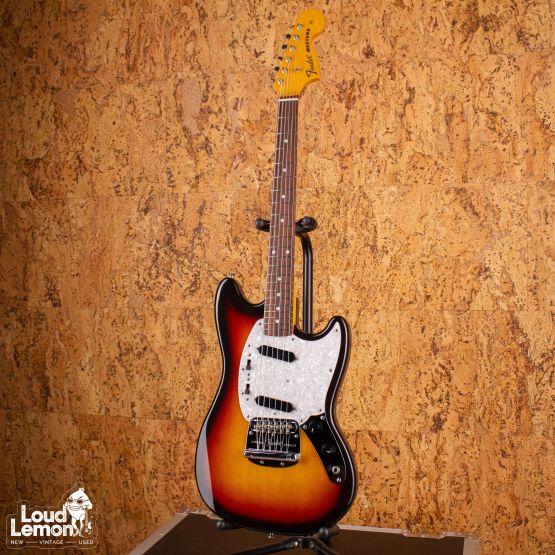 Fender MG69 Mustang Sunburst 2006 Japan электрогитара