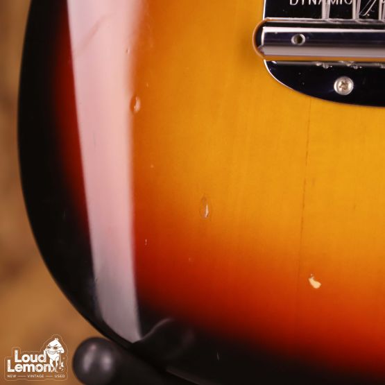 Fender MG69 Mustang Sunburst 2004 Japan электрогитара