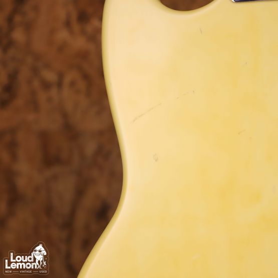 Fender MG69 Mustang Vintage White 1993 Japan электрогитара