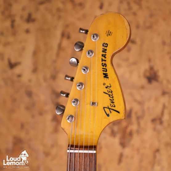 Fender MG69 Mustang Vintage White 1993 Japan электрогитара