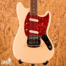 Fender MG69 Mustang Yellow White 1994 Japan электрогитара