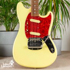 Fender MG69-65 Mustang Yellow White 1999 Japan электрогитара