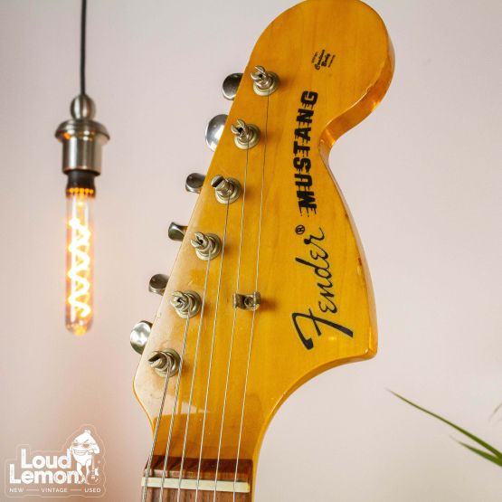Fender MG69-65 Mustang Yellow White 1999 Japan электрогитара
