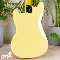 Fender MG69-65 Mustang Yellow White 1999 Japan электрогитара