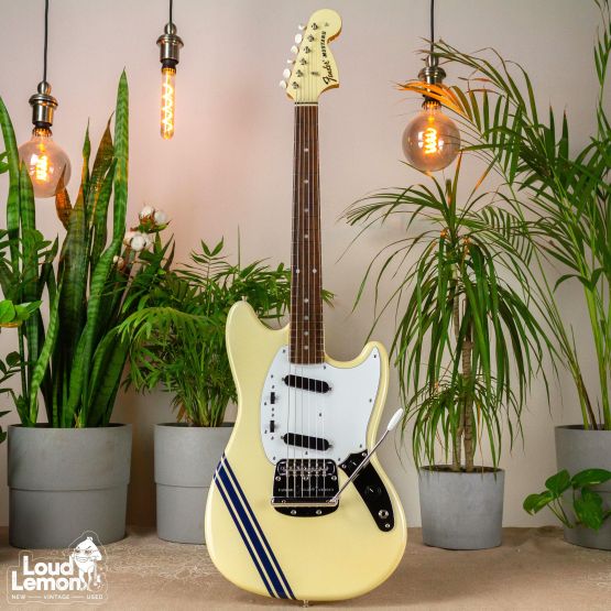 Fender MG69CO Mustang Competition Olympic White 2007 Japan электрогитара