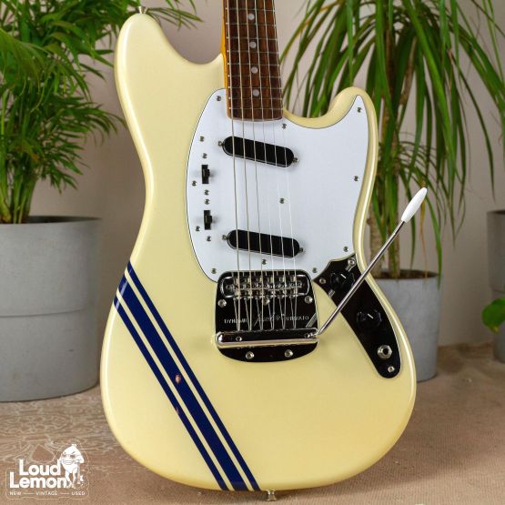 Fender MG69CO Mustang Competition Olympic White 2007 Japan электрогитара