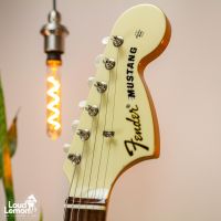 Fender MG69CO Mustang Competition Olympic White 2007 Japan электрогитара