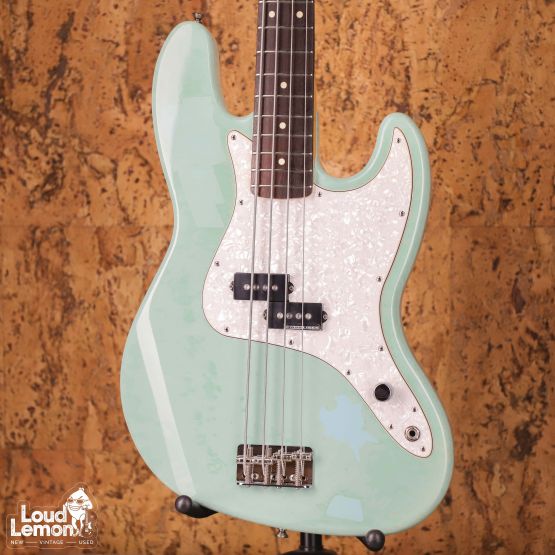 Fender Mark Hoppus Precision Bass Daphne Blue 2002 Mexico бас-гитара