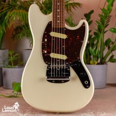 Fender Mustang Body - MG66/Neck - MG69 Vintage White 2005 Japan электрогитара