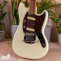 Fender Mustang Body - MG66/Neck - MG69 Vintage White 2005 Japan электрогитара