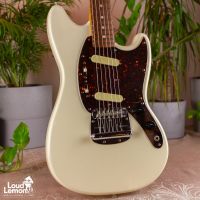 Fender Mustang Body - MG66/Neck - MG69 Vintage White 2005 Japan электрогитара