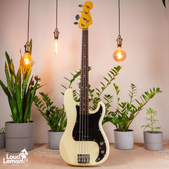 ‌Fender PB-62US Precision Bass Vintage White 2008 Japan бас-гитара