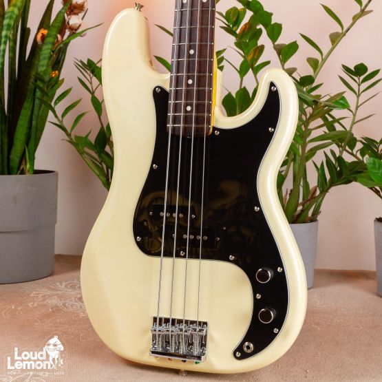 ‌Fender PB-62US Precision Bass Vintage White 2008 Japan бас-гитара