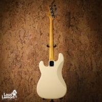 Fender PB62-53 Precision Bass Vintage White 1997 Japan бас-гитара
