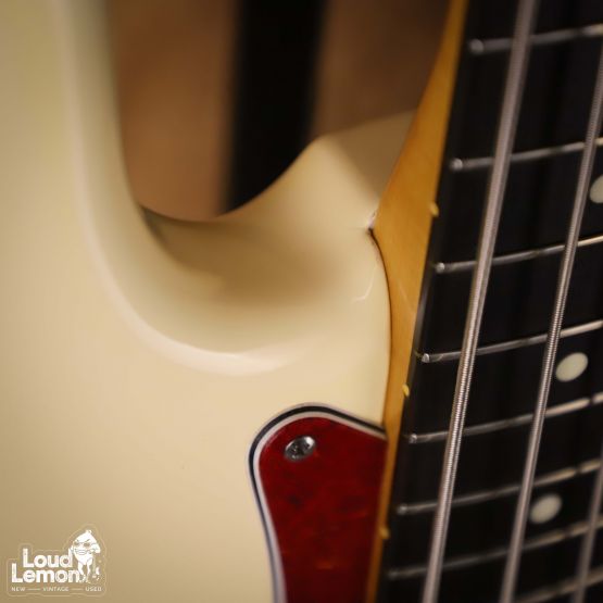 Fender PB62-53 Precision Bass Vintage White 1997 Japan бас-гитара