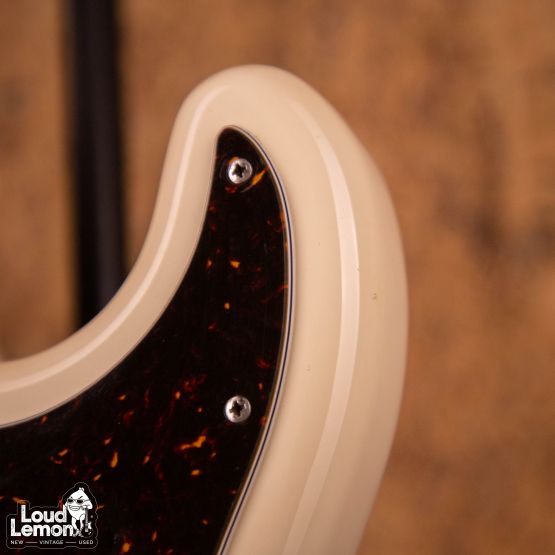 Fender PB70-70US Precision Bass Olympic White 2002-2004 Japan бас-гитара