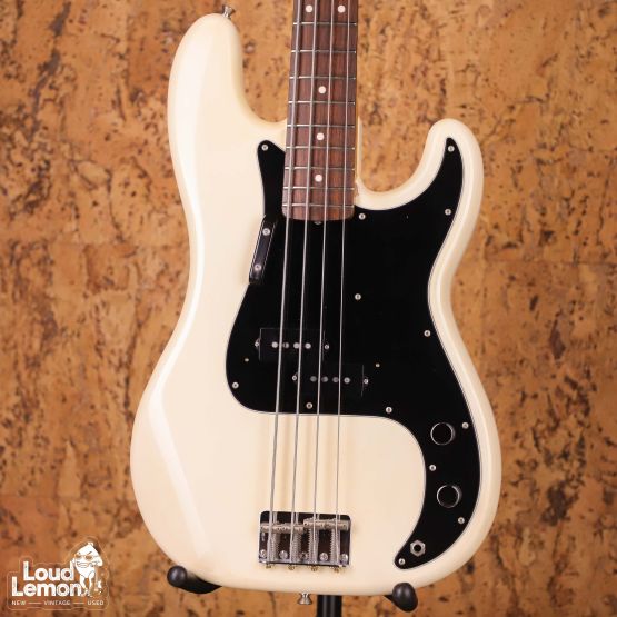 Fender PB70-70US Precision Bass Olympic White 2004 Japan бас-гитара
