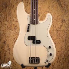 Fender PB70-70US Precision Bass w/ Fender USA V-Mod Pickup Olympic White 1999 Japan бас-гитара