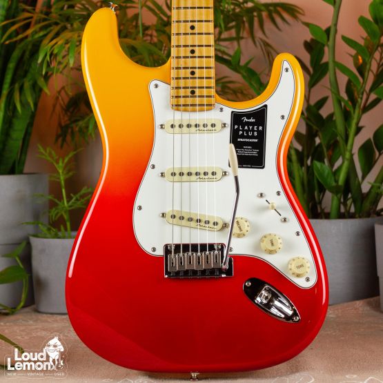 Fender Player Plus Stratocaster Tequila Sunrise 2021 Mexico электрогитара