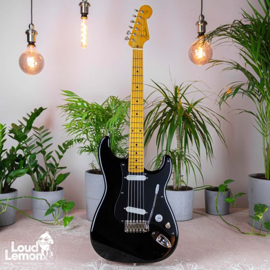 Fender ST-57M Stratocaster Black 1996 Japan электрогитара