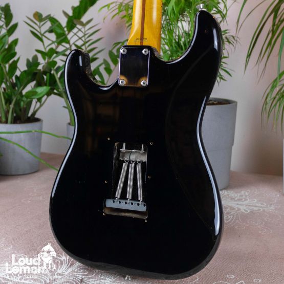 Fender ST-57M Stratocaster Black 1996 Japan электрогитара