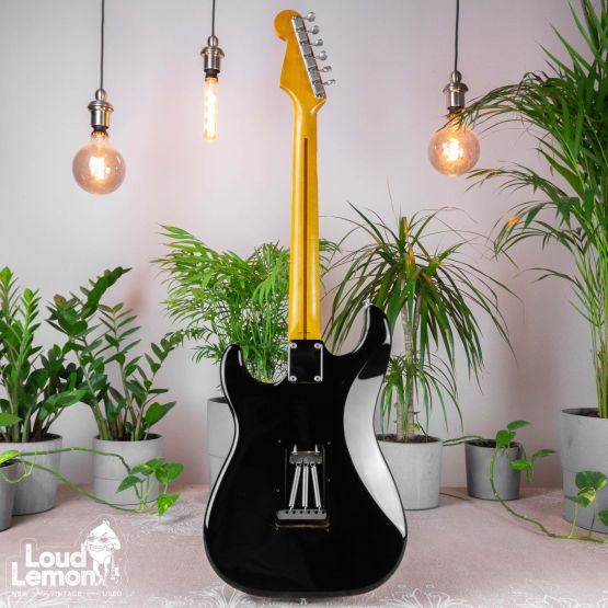 Fender ST-57M Stratocaster Black 1996 Japan электрогитара