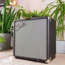 Fender Rumble 15 транзисторный басовый усилитель
