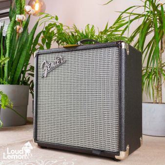 Fender Rumble 15 транзисторный басовый усилитель