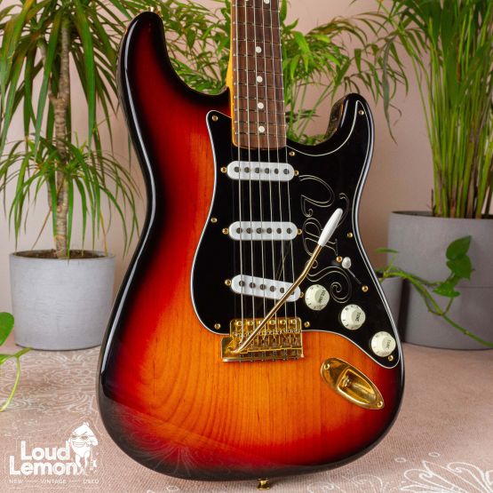 Fender SRV Stevie Ray Vaughan Stratocaster Sunburst 1993 USA электрогитара