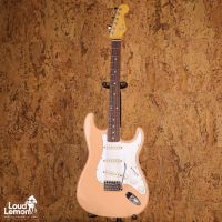 Fender ST-43J Stratocaster Shell Pink 2000 Japan электрогитара