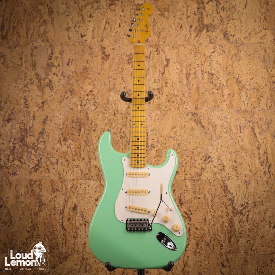 Fender ST-57 Stratocaster Surf Green 2010 Japan электрогитара