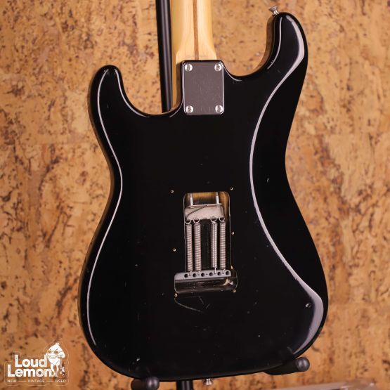 Fender ST43J Stratocaster Black 2000 Japan электрогитара
