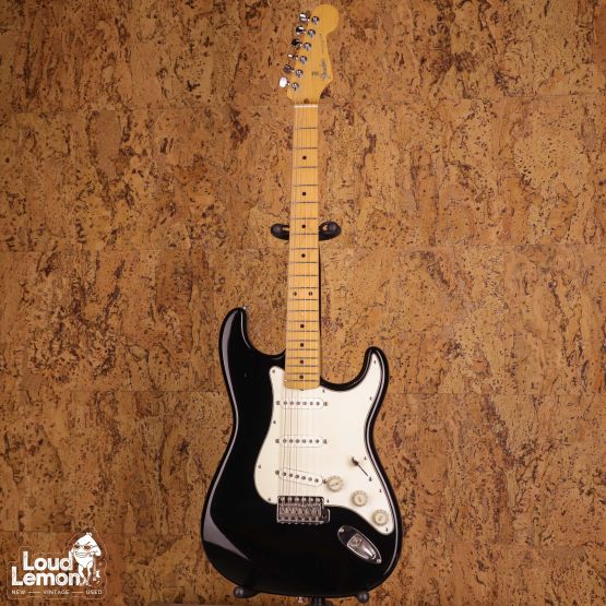 Fender ST43J Stratocaster Black 2000 Japan электрогитара