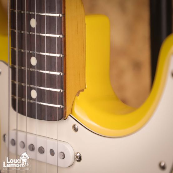 Fender ST62 Stratocaster Rebel Yellow 1997 Japan электрогитара