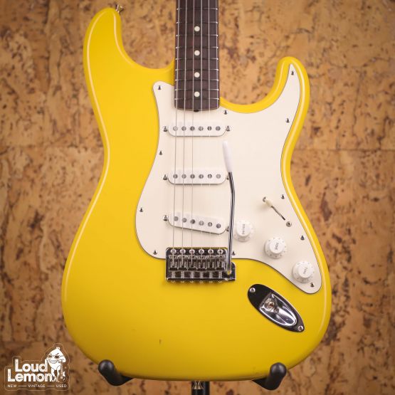 Fender ST62 Stratocaster Rebel Yellow 1997 Japan электрогитара