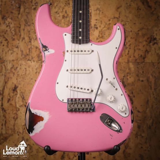 Fender ST62 Stratocaster Relic Shell Pink 1993 Japan w/ AVRI '62 pickups электрогитара