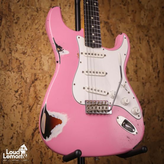 Fender ST62 Stratocaster Relic Shell Pink 1993 Japan w/ AVRI '62 pickups электрогитара