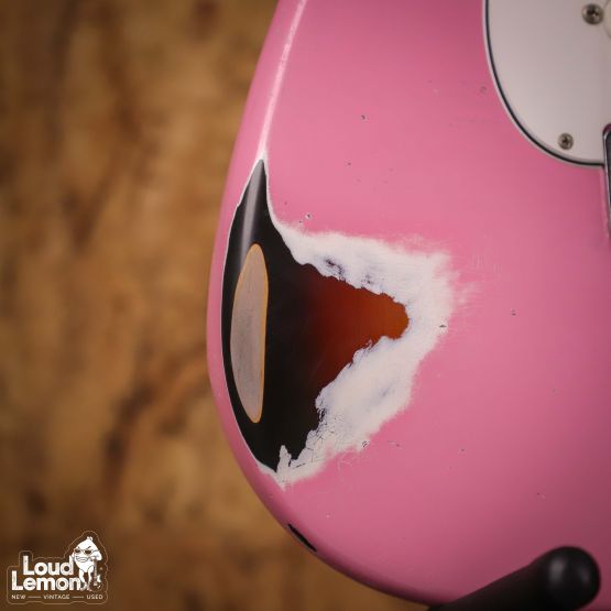 Fender ST62 Stratocaster Relic Shell Pink 1993 Japan w/ AVRI '62 pickups электрогитара